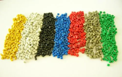 塑料垃圾的全球危机 产量翻倍背后的隐忧